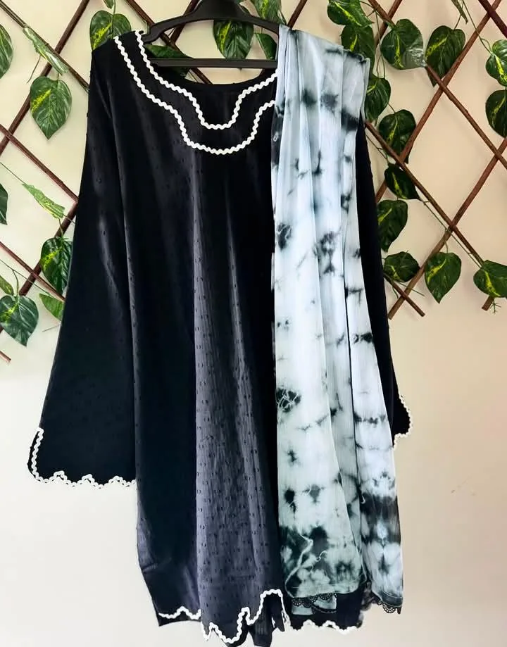 Black Scalloped Kurta with Tie-Dye Dupatta (3-Piece Set) flat lay